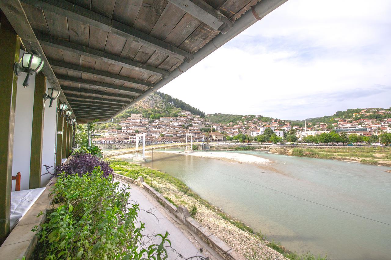 Hotel Ajka Berat