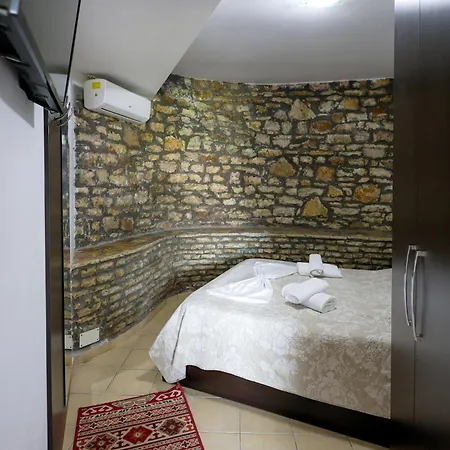 Hotel Ajka Berat Exterior photo