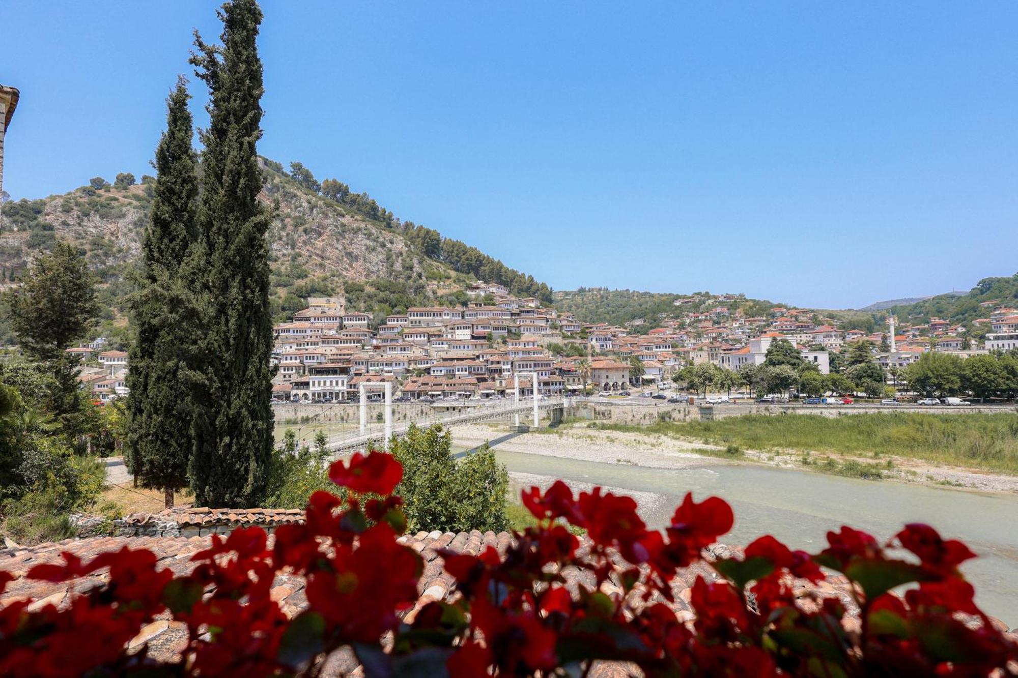 Ajka Hotell 3*