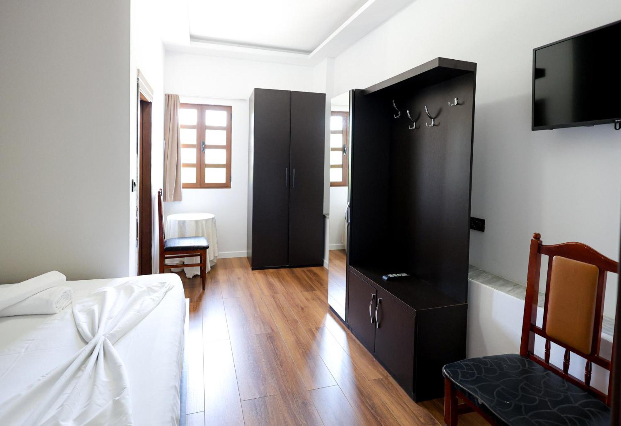 Hotell Ajka Berat