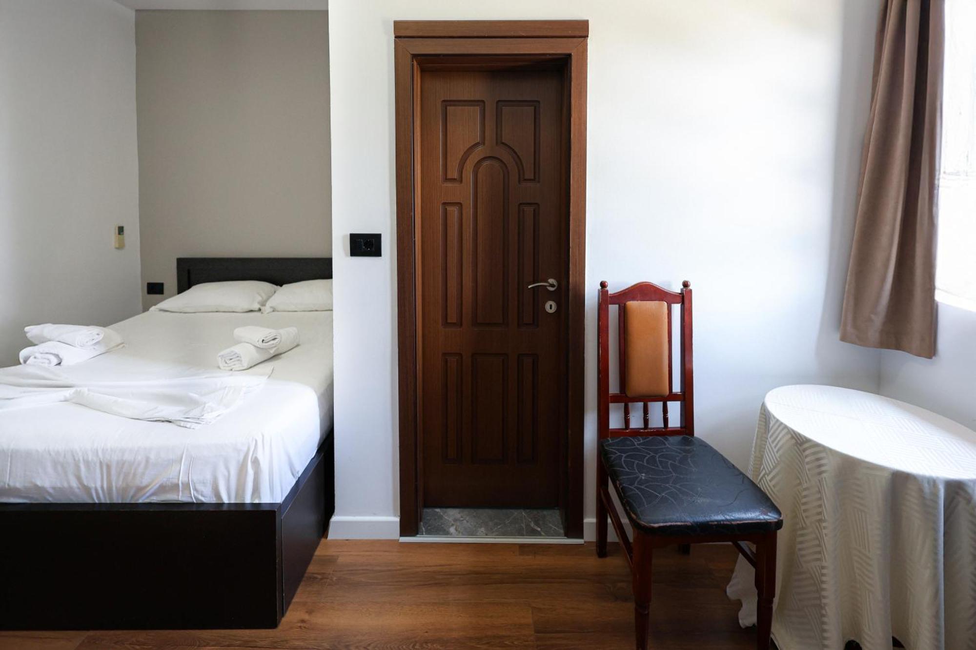 Hotell Ajka Berat